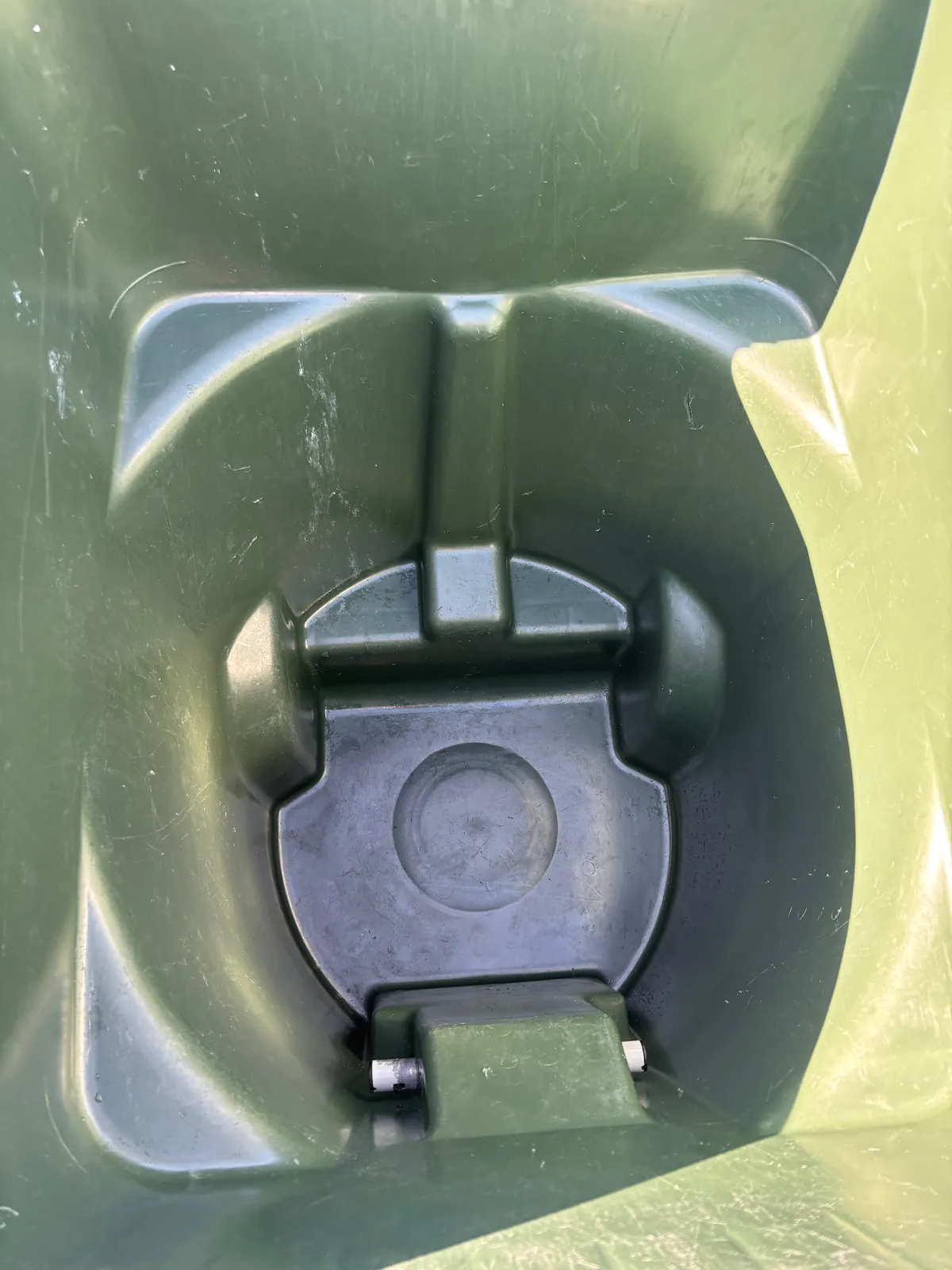 Clean trash can interior after cleaning